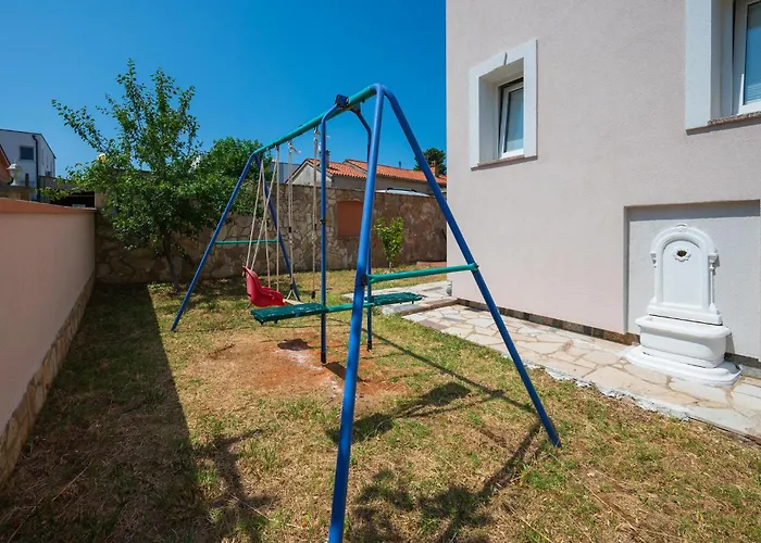 In With Wifi 아파트 풀라